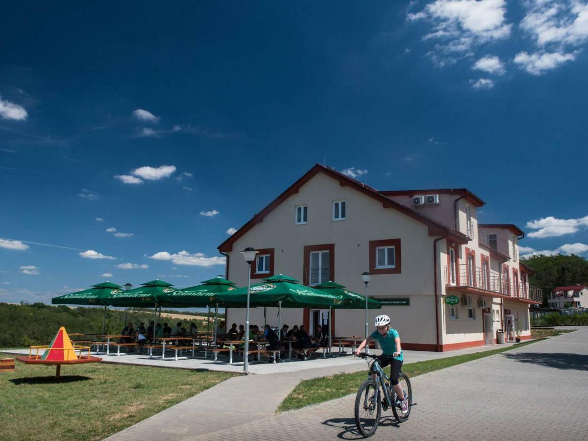 Mobilheim - Vyrovicka Prehrada Campsite