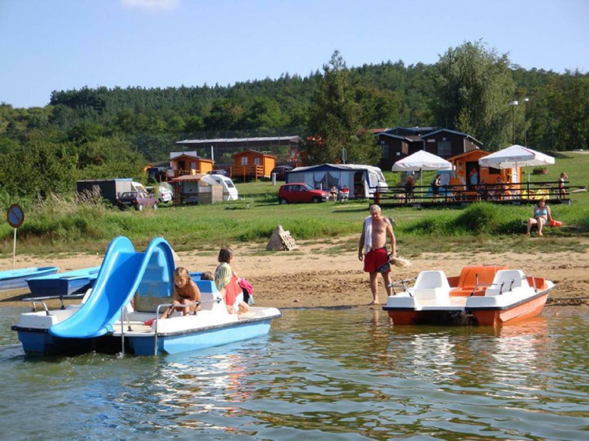 Mobilheim - Vyrovicka Prehrada Campsite *